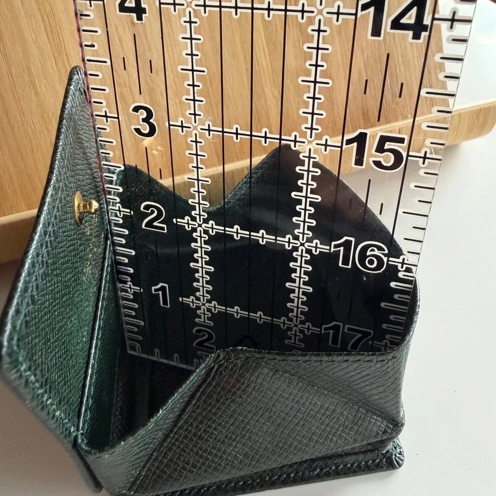 Louis Vuitton Vintage Green Taiga Leather Coin Purse Square Wallet OS
